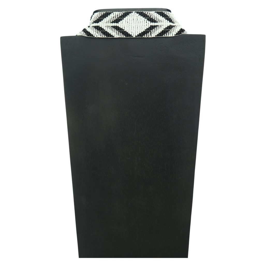 BLACK WHITE SILVER MASSAI NECKLACE - Image 4