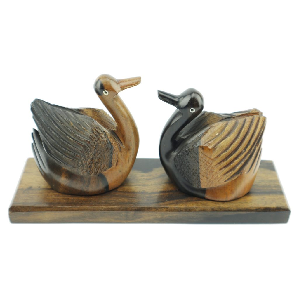 Duo de canards bicolore en bois d'ébène – Image 4