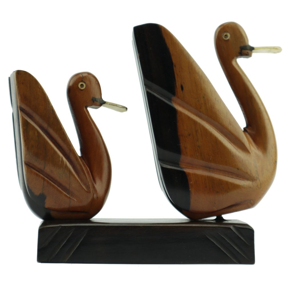 TWO-TONE GEESE