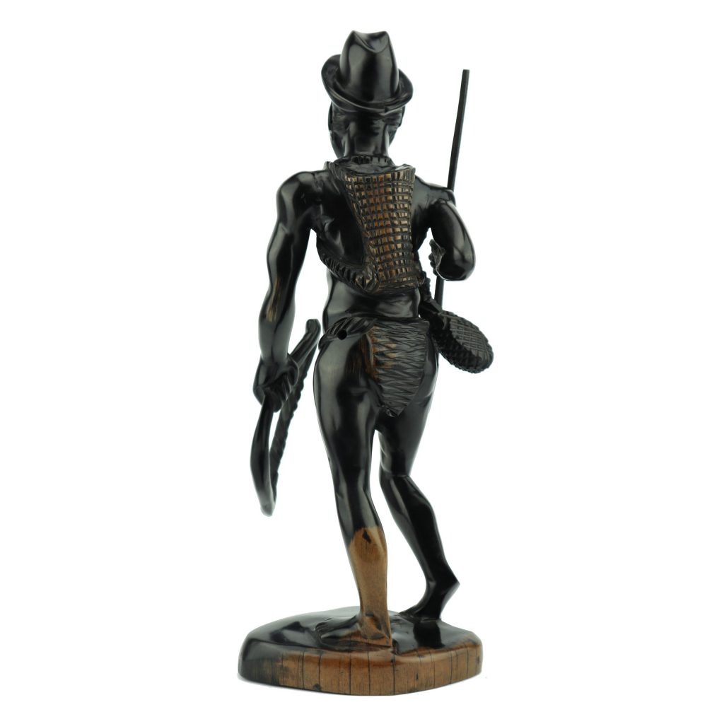 AFRICAN HUNTER STATUETTE - Image 4