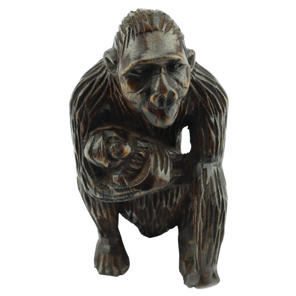 STATUETTE OF A GORILLA WITH HIS BABY - Image 5