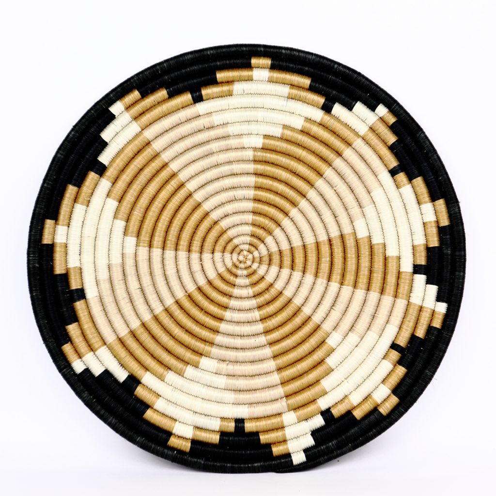 AFRICAN TRIVET MULTI BEIGE FLOWER #1