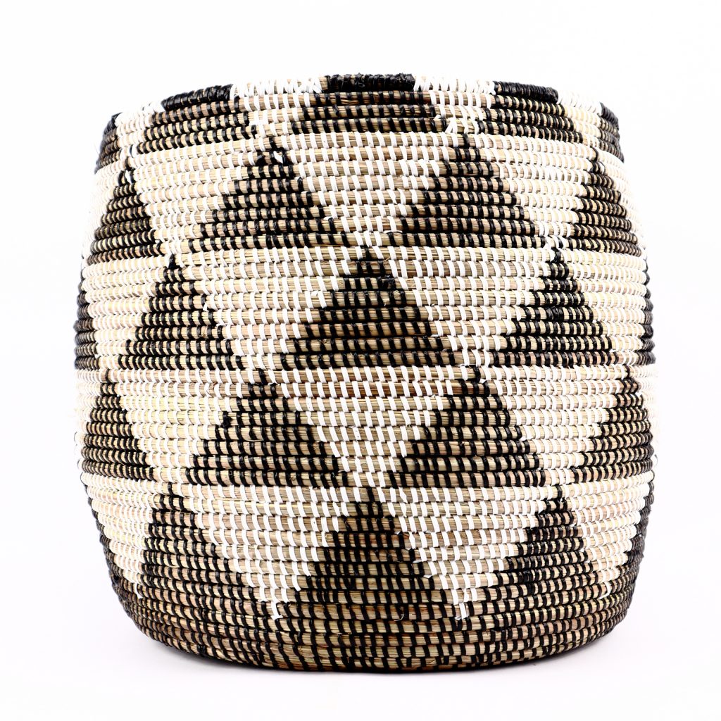BLACK WHITE AFRICAN TRIANGLES BASKET S