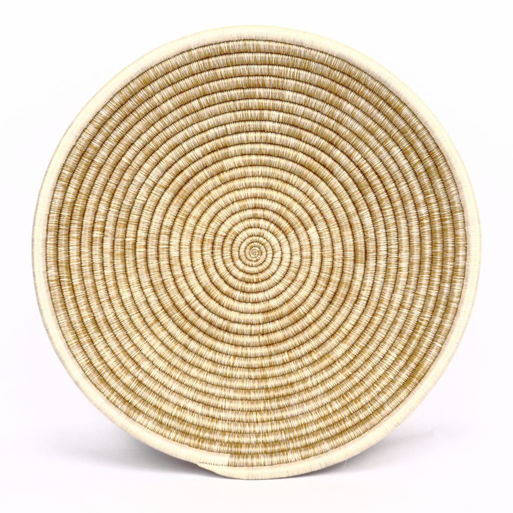Panier africain tissé mix de beige blanc #1 – Image 3
