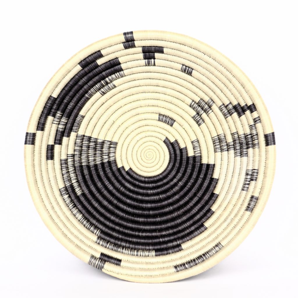 WHITE GRAY ROUND AFRICAN WOVEN BASKET #1 - Image 3