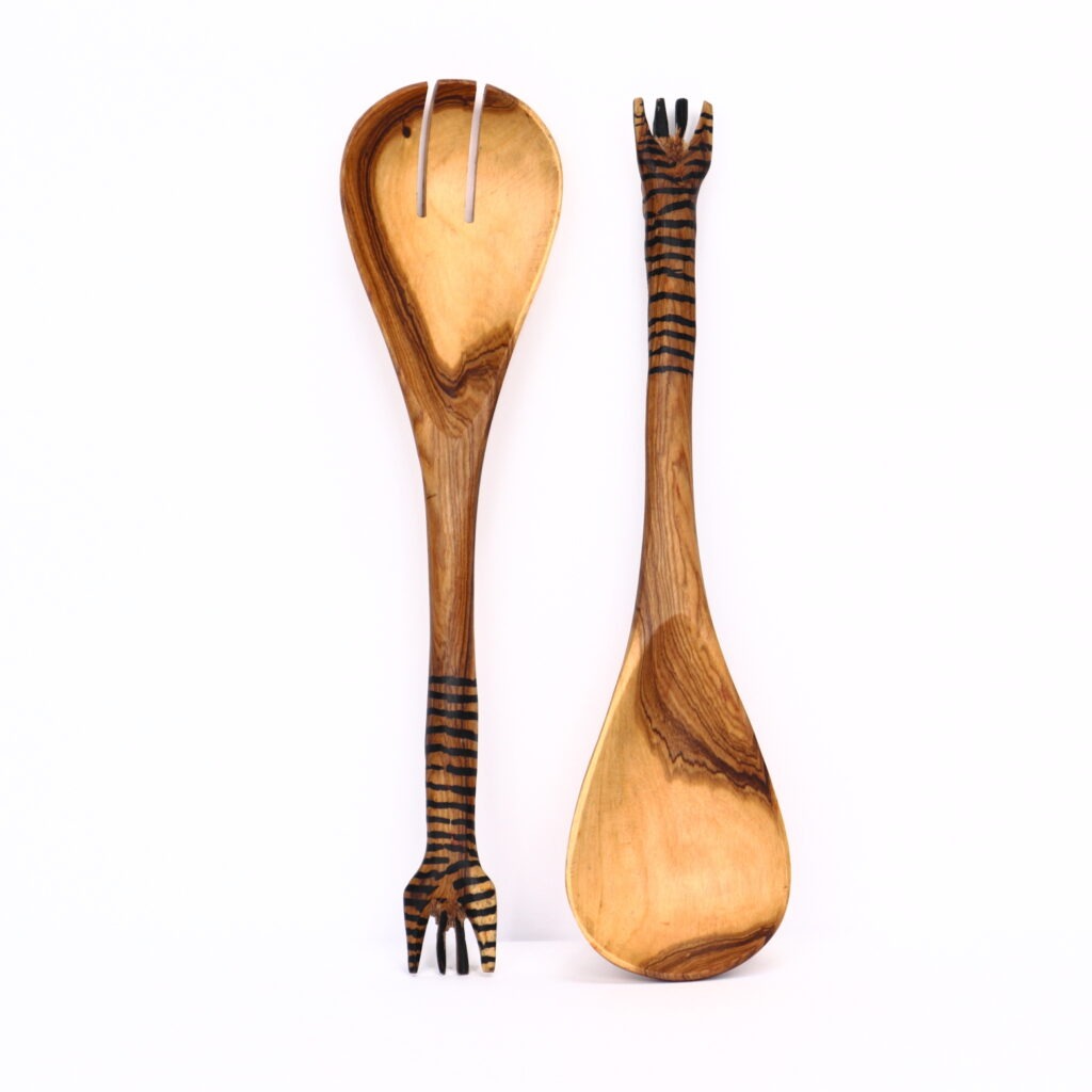 Couverts à salade en bois d'olivier embout zèbre
