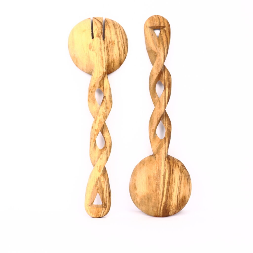 Couverts à salade en bois d'olivier entièrement torsadé – Image 3