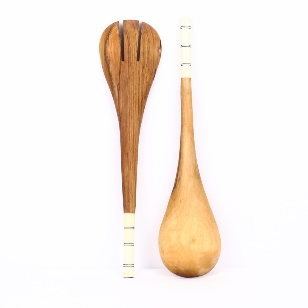 Couverts à salade ovale en bois d'olivier embout os déco trio de lignes – Image 3