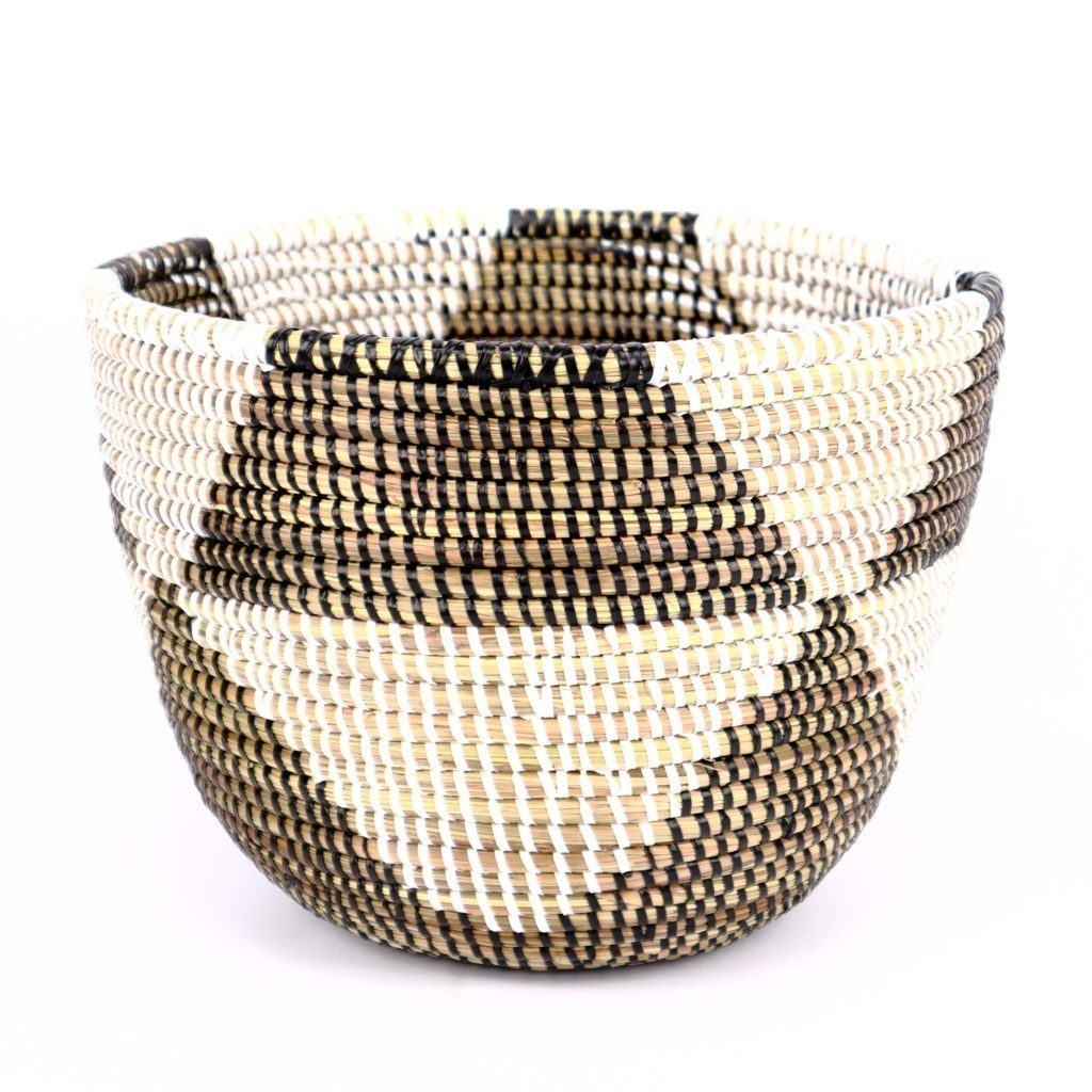 BLACK WHITE OVAL AFRICAN BASKET XS