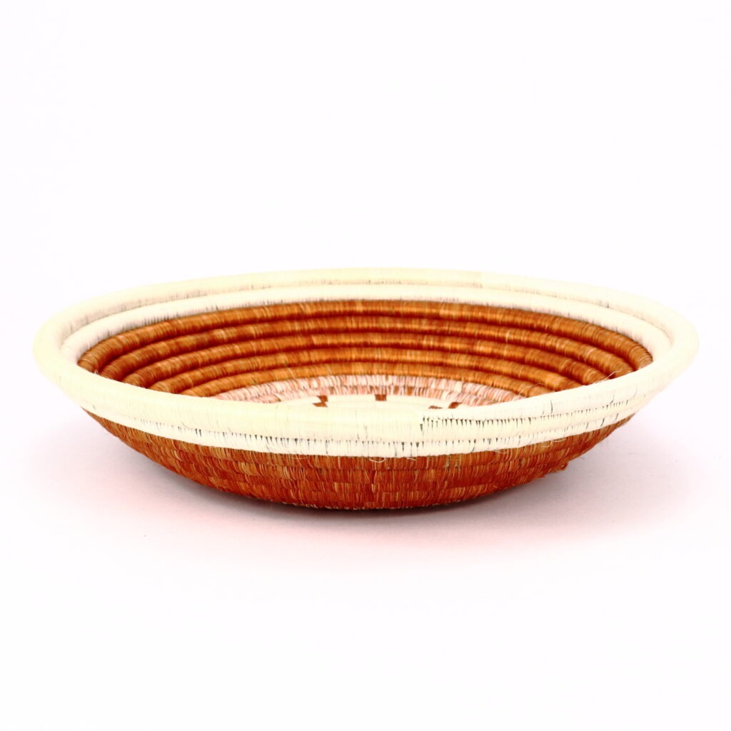 Panier africain tissé mix blanc orange #1