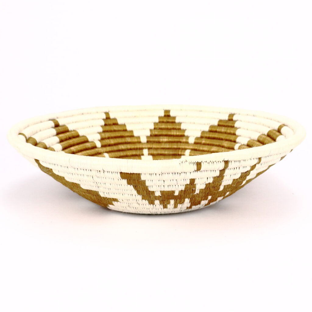 Panier moyen africain tissé blanc beige #1