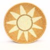 Panier rwanda tissé soleil beige #1 – Image 2