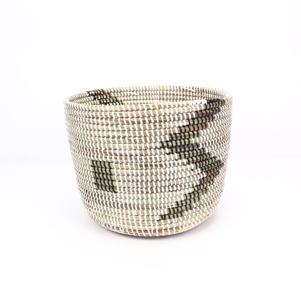 Petit panier africain cylindrique blanc noir zigzag XS