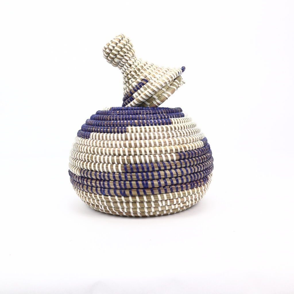 SMALL ROUND AFRICAN BASKET WHITE BLUE XS - Image 3