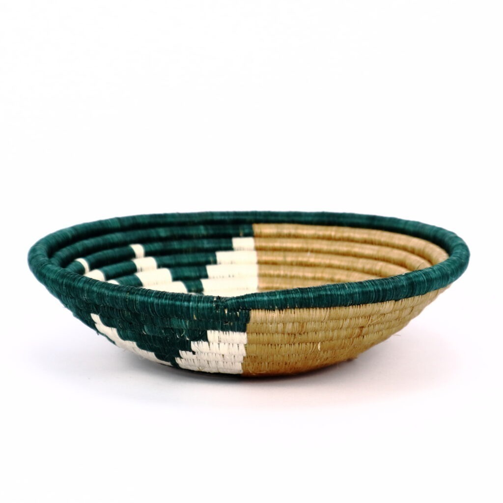 Petit panier africain tissé mi soleil-lune vert beige #1