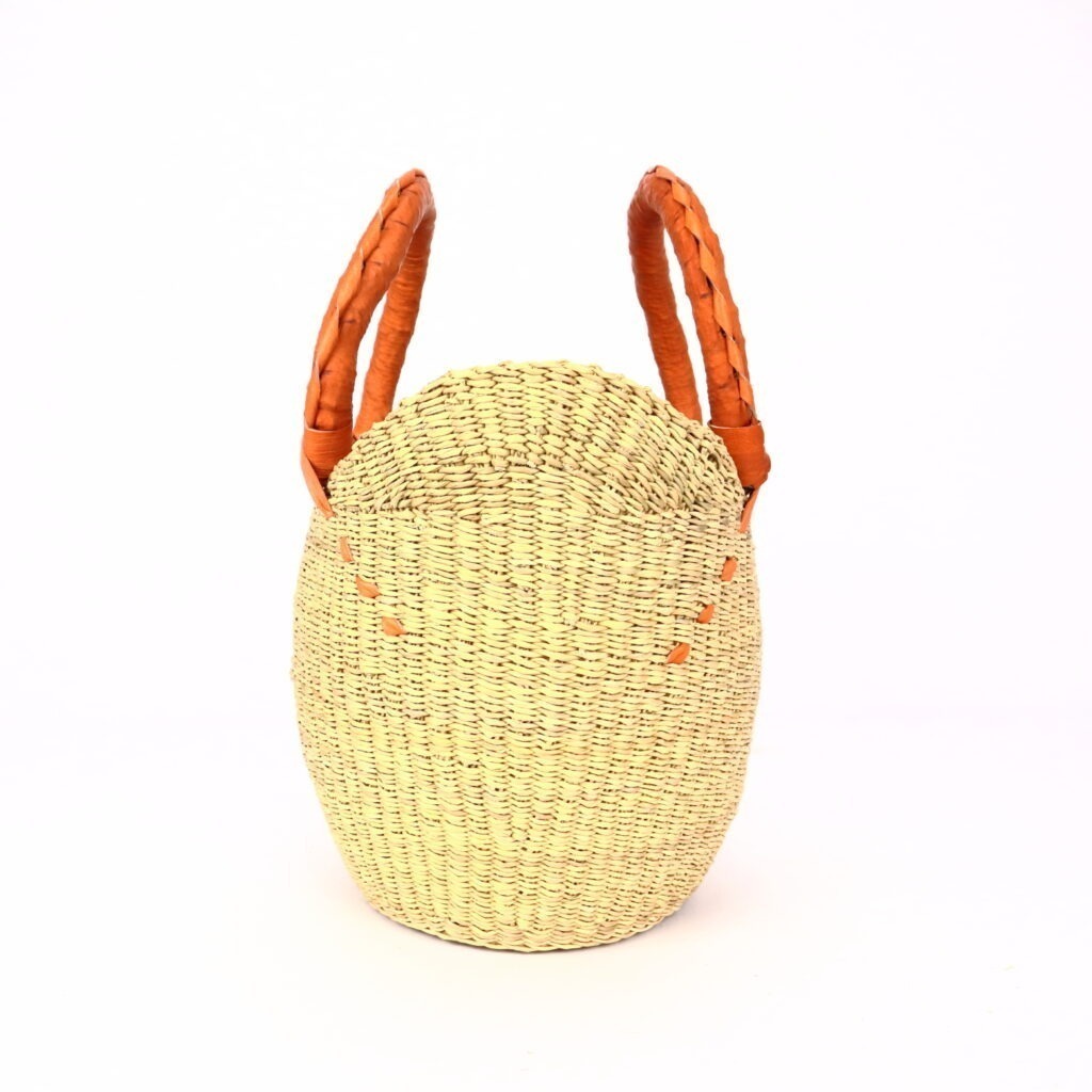 Petit panier bolga naturel avec anses en cuir orange #2 – Image 3