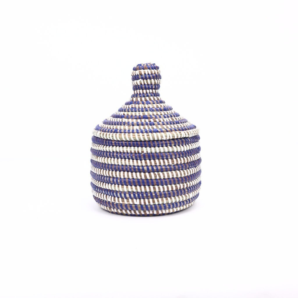 Tout petit panier sénégalais blanc bleu XXS